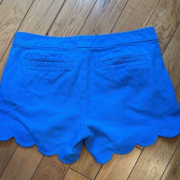 Lilly Pulitzer  Scalloped Hem Shorts - Picture 3 of 5